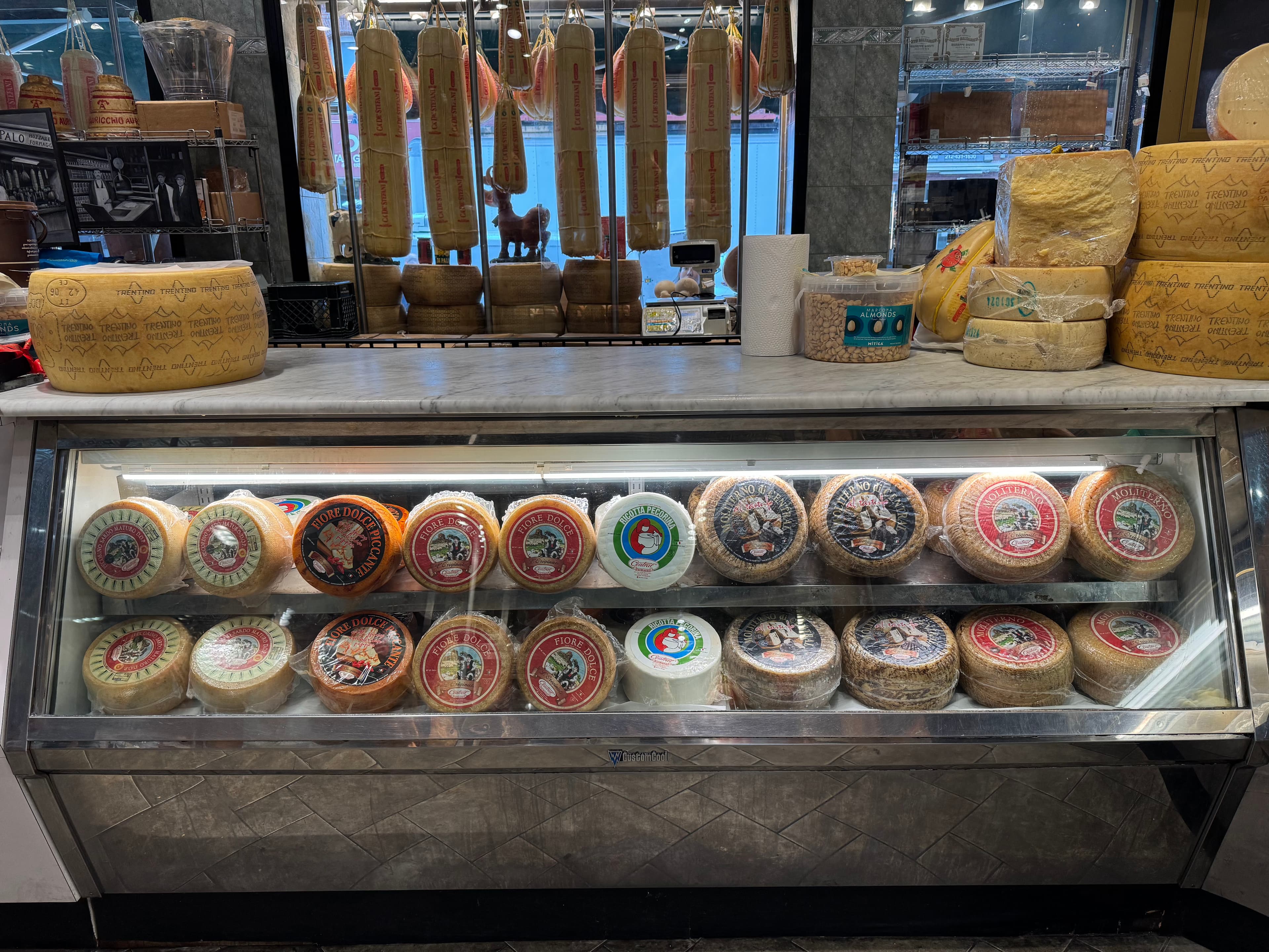 Di Palo's Fine Foods gallery 15