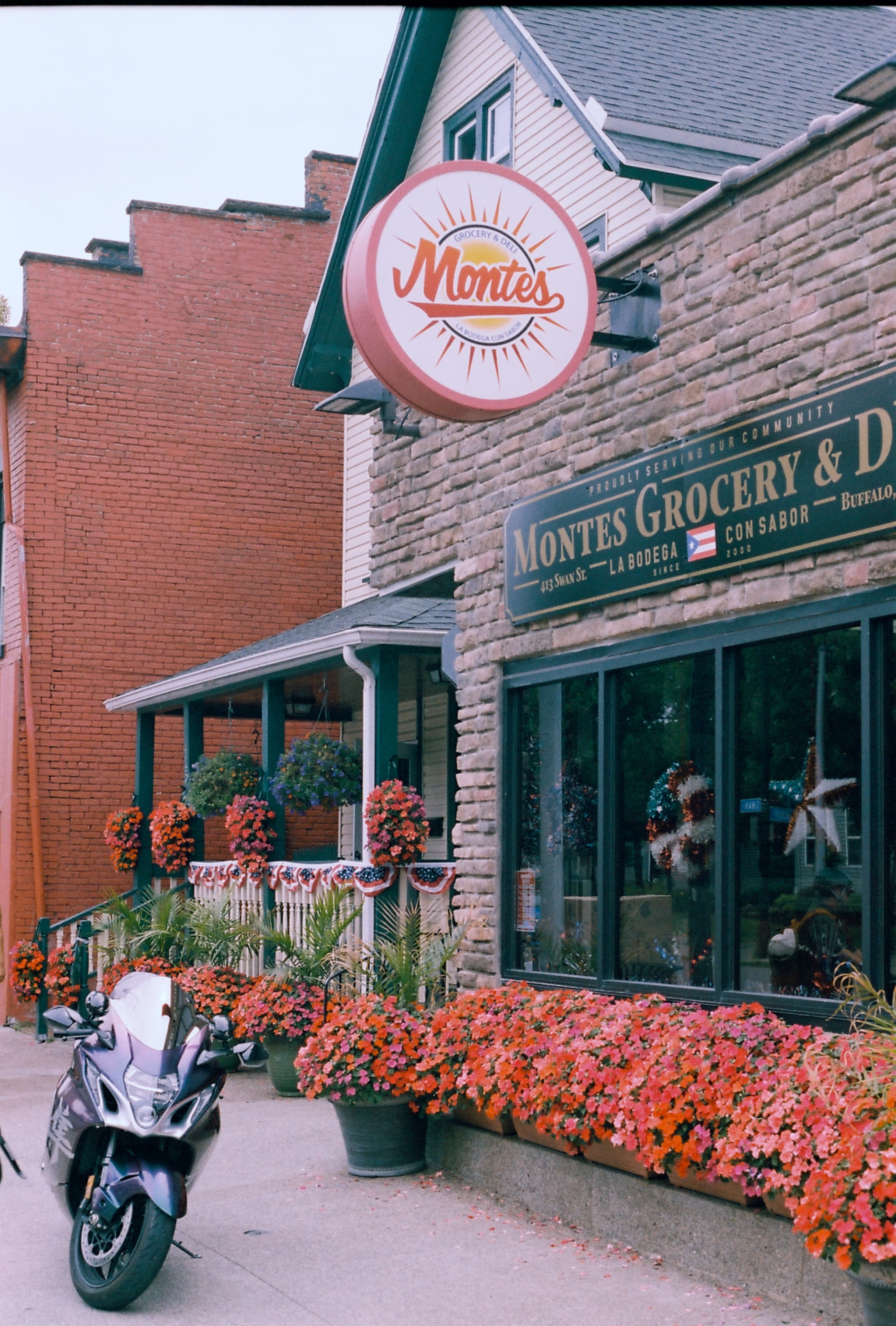 Montes Grocery Deli